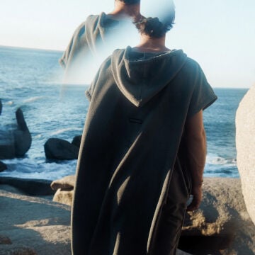 ION - Poncho Element - Sage Grey