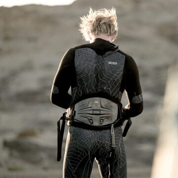 2026 ION - Riot Curv 14 Kitesurf Harness - Black